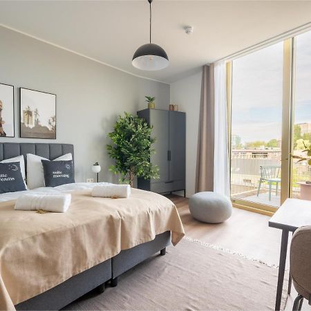 Limehome Eindhoven Gashouder Екстер'єр фото