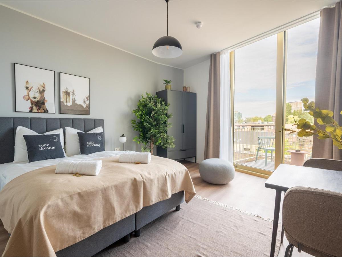 Limehome Eindhoven Gashouder Екстер'єр фото